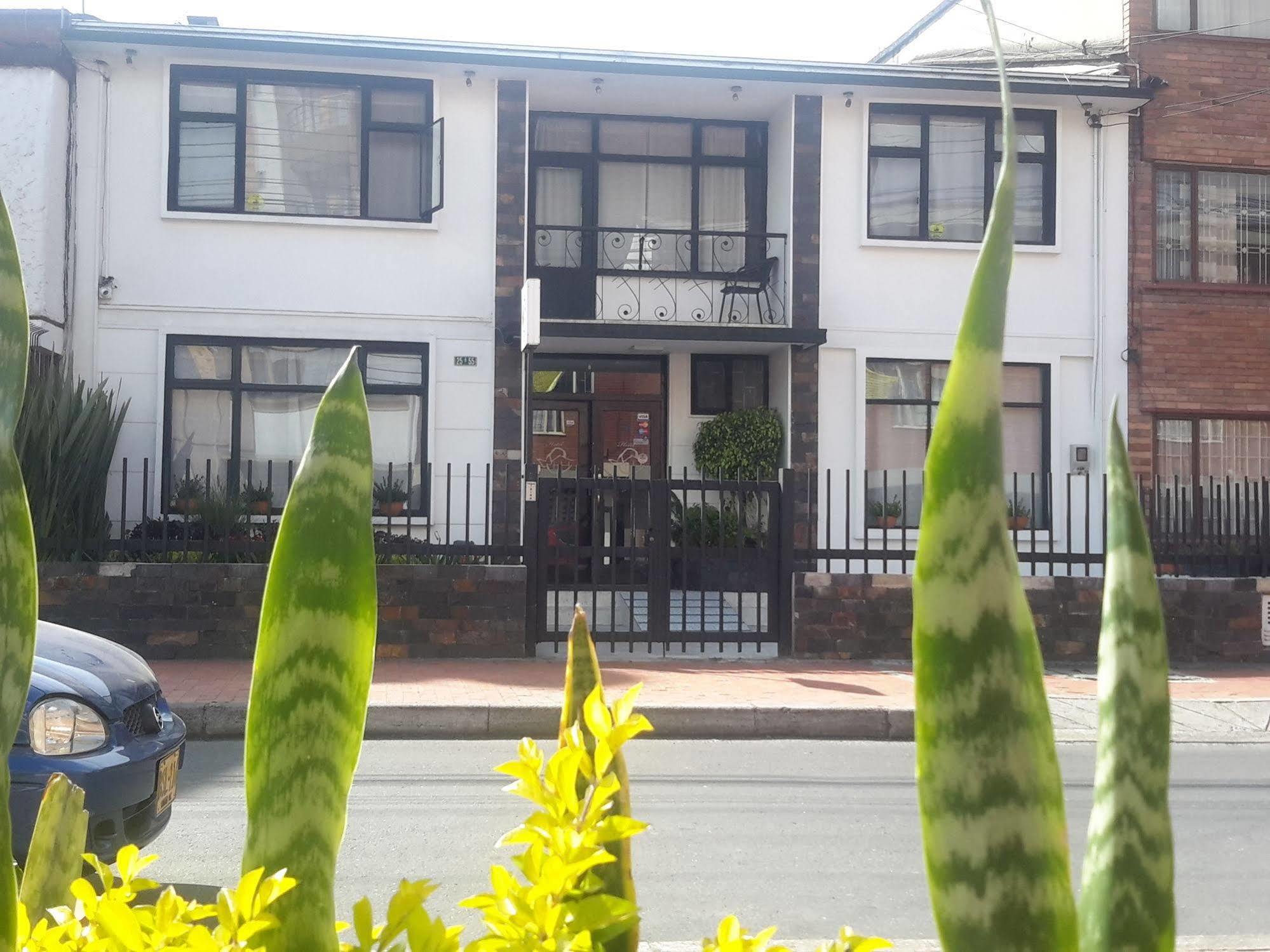 Hotel Central House A 5 Min De La Embajada Americana Bogotá Eksteriør billede